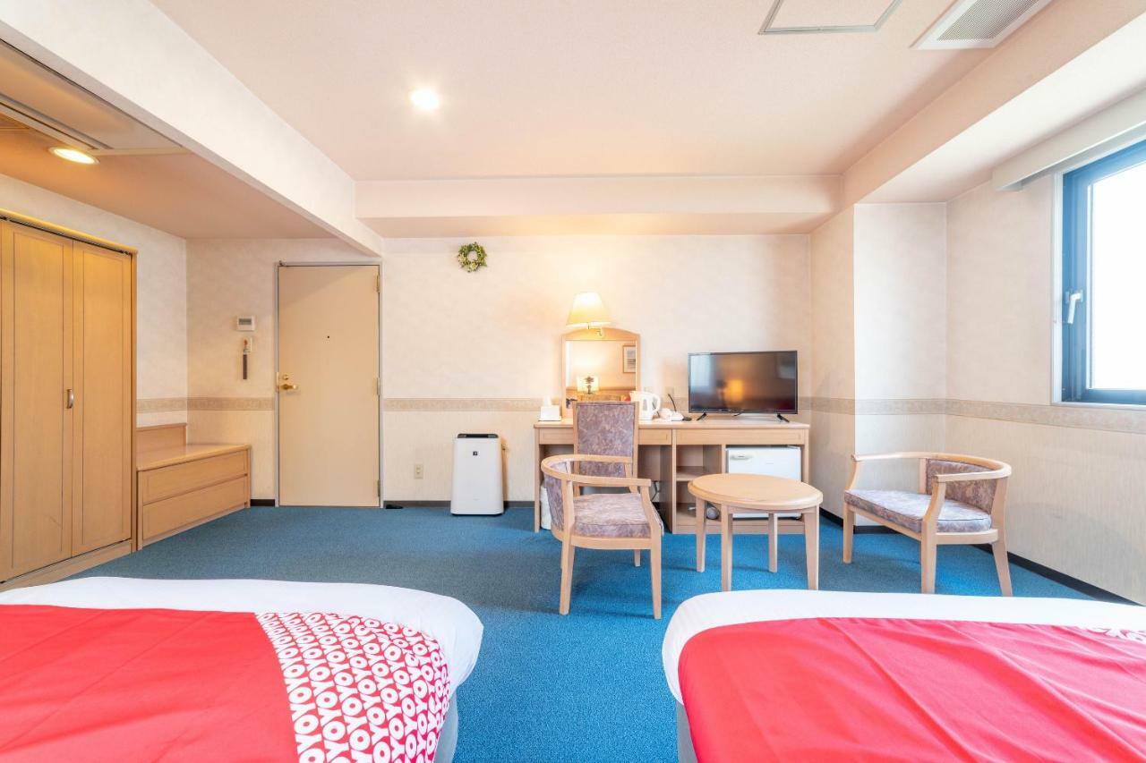 Oyo Business Hotel Nishiura Yokkaichi Exterior foto